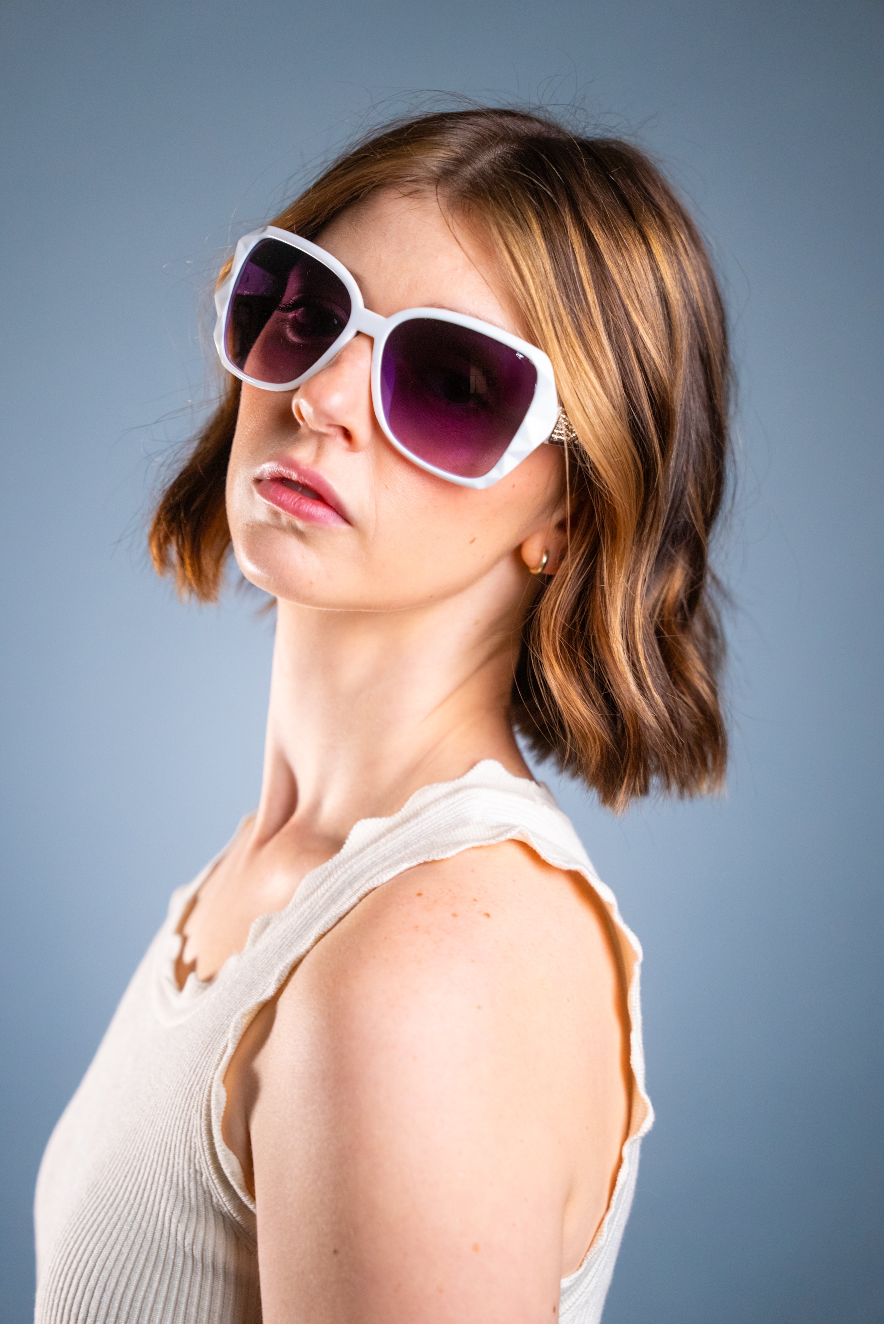 LADYBOSS SUNGLASSES - MAVENS (White)-3